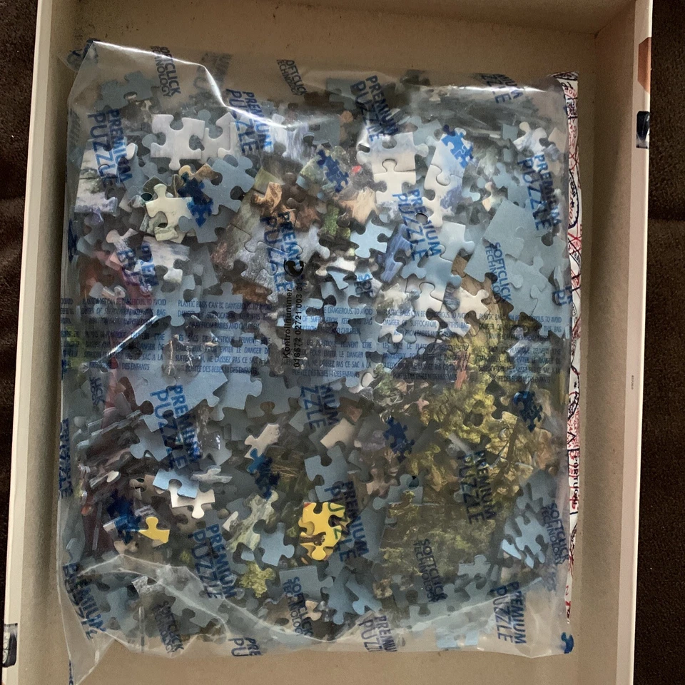 Rompecabezas Ravensburger 1000 Piezas “Kayak de Agua Blanca” - 27" x 20" Foto 2 de 4