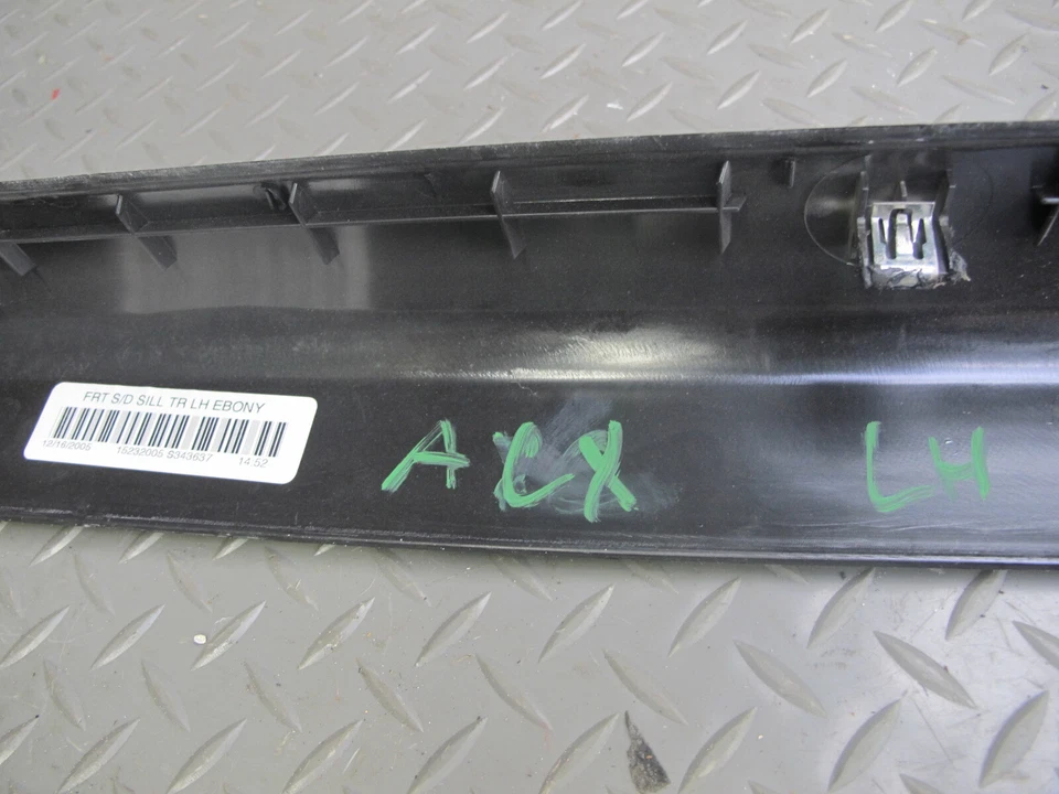 Juego de molduras de panel de cubierta de umbral de puerta lateral izquierdo y derecho Cadillac XLR 2004-2009 Foto 2 de 4
