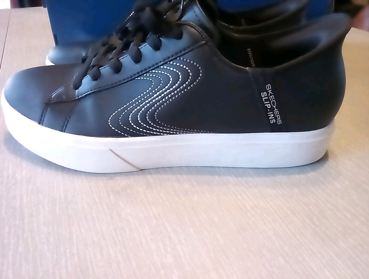 Foto 12 di 12