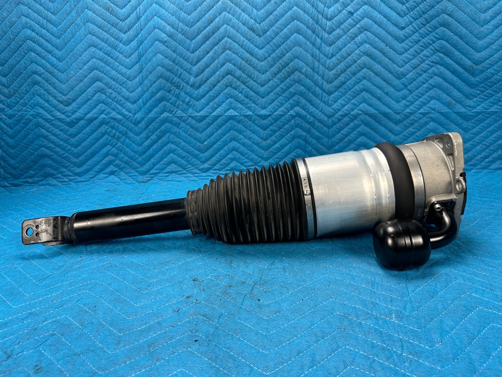 Bentley Cont Flying Spur Rear Air Shock Absorber Strut Driver Side 29k 06-12 OEM