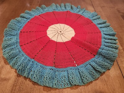 Vintage Red Blue White Ruffled Crochet Shabby STYLE Doily Christmas Color  