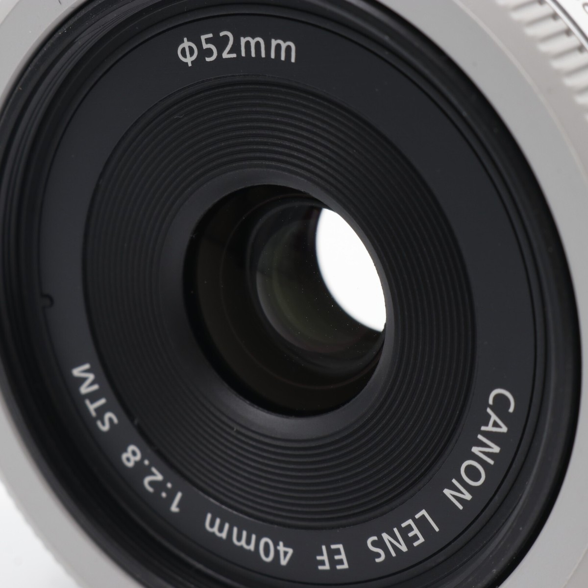 CANON LENS EF 40mm 1:2.8 STM 白 Canon EF 40mm F/2.8 STM Pancake Lens, Mint Condition, White