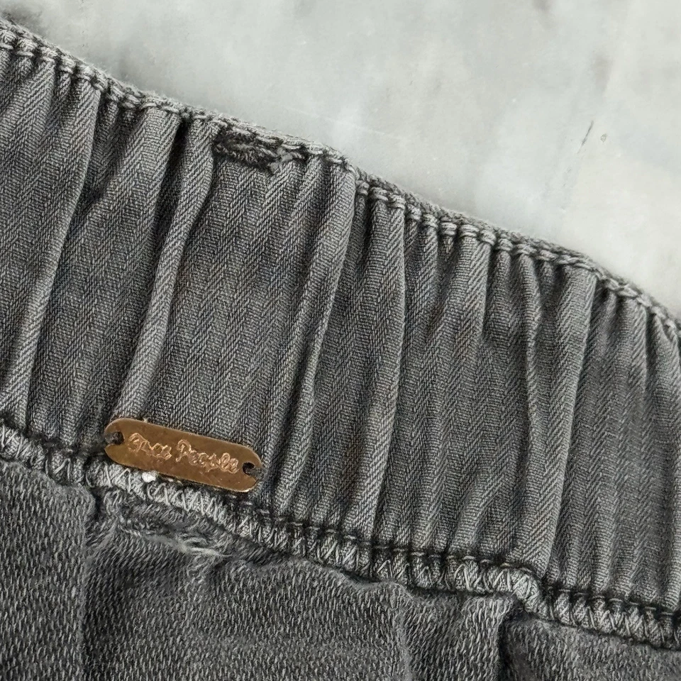 Free People Cayman Cargo Shorts Smocked Pockets Womens Small Gray Mid Rise - Image 4 of 4