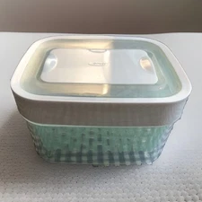 OXO Vegetable Storage Container Green Saver Food Keeper 1.5L/1.6 QT Clear Green