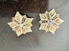 Unique Vintage Rhinestone Flower Clip On Earr...