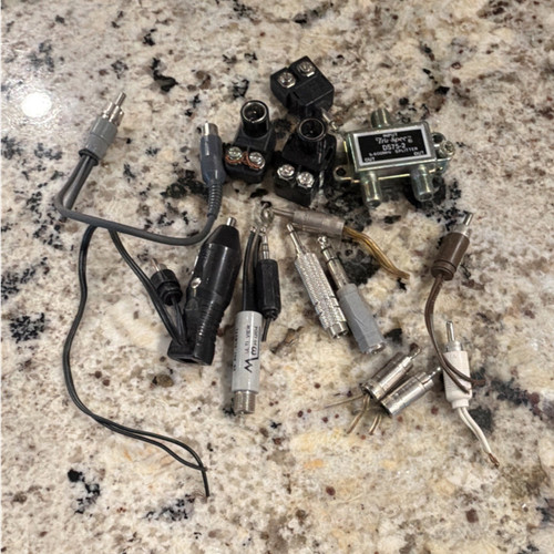 Monoprice  Plated RCA Male Audio Connectors 1ft Cables