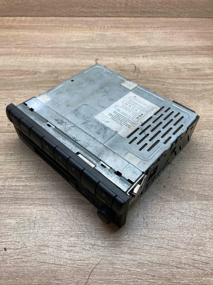 3B0035186A 902221588711  Radio/CD/DVD/GPS head unit Fits for Volkswagen PASSAT B - Photo 2/4