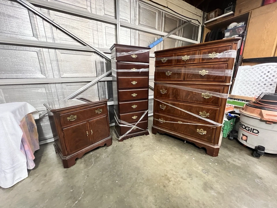 – Drexel Heritage Chippendale Bedroom Set (3-Piece) – Model 116. 1970-1980s. - Image 4 of 4