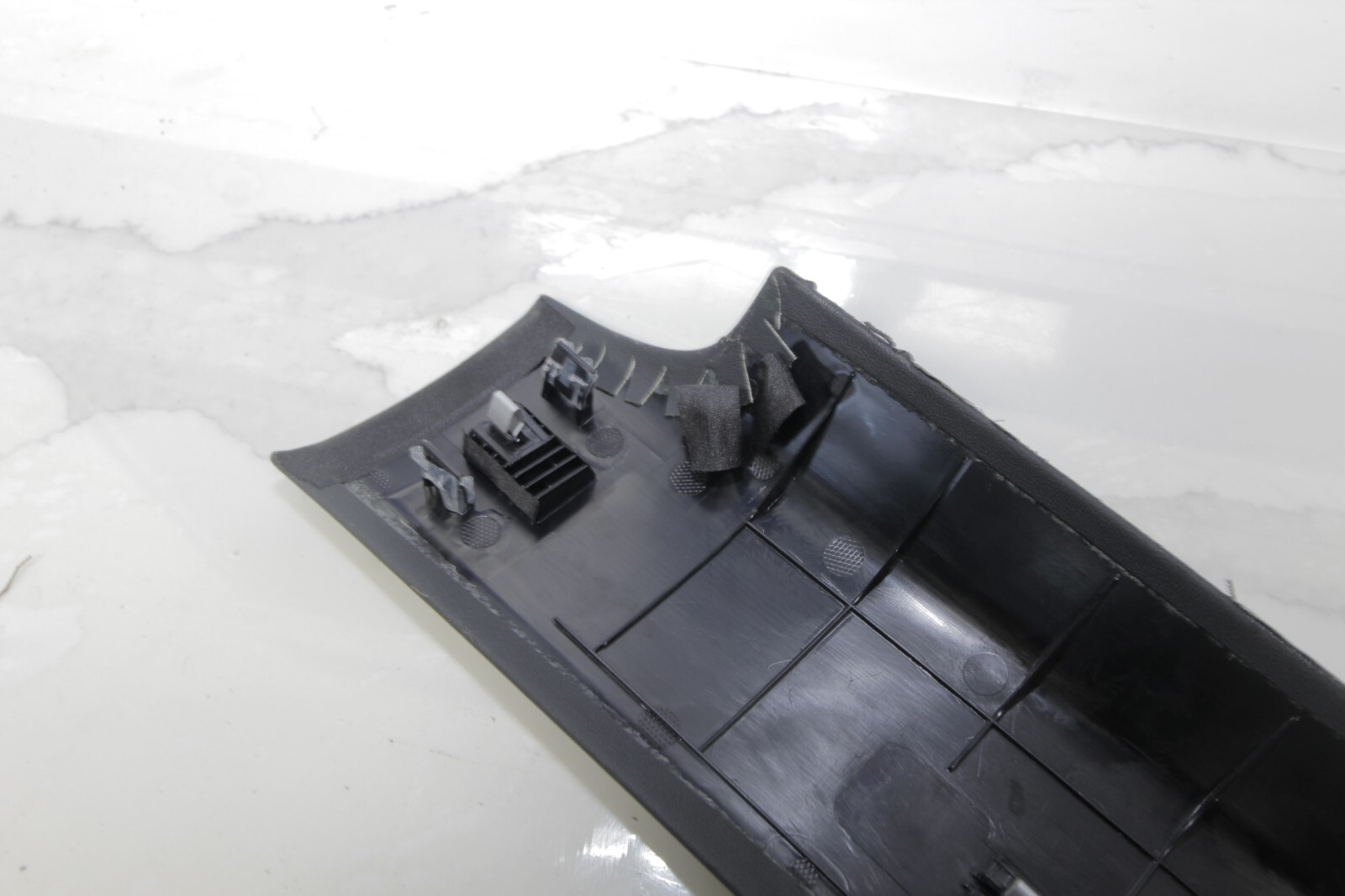 17-21 AUDI R8 V10 PLUS RWS OEM LEATHER REAR PANEL TRIM 4S8868802