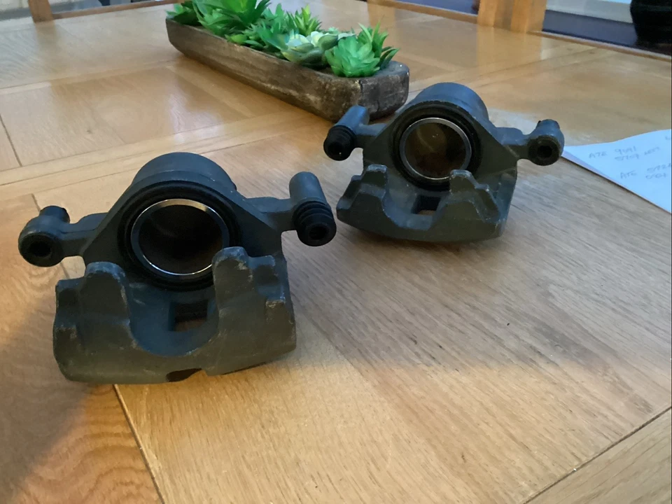 Genuine Ford Probe New Old Stock Front Callipers Pair 93to98 - Image 2 of 4