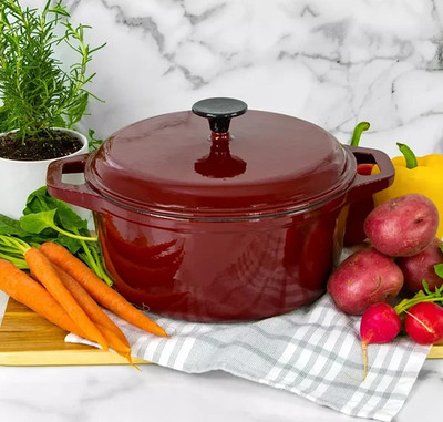 NEW - HK Hells Kitchen 3 QT Red Enameled Cast Iron Dutch Oven With Lid NIB