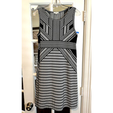 Women's Max Studio SLEEVELESS KNIT SHIFT DRESS Black White - Size L