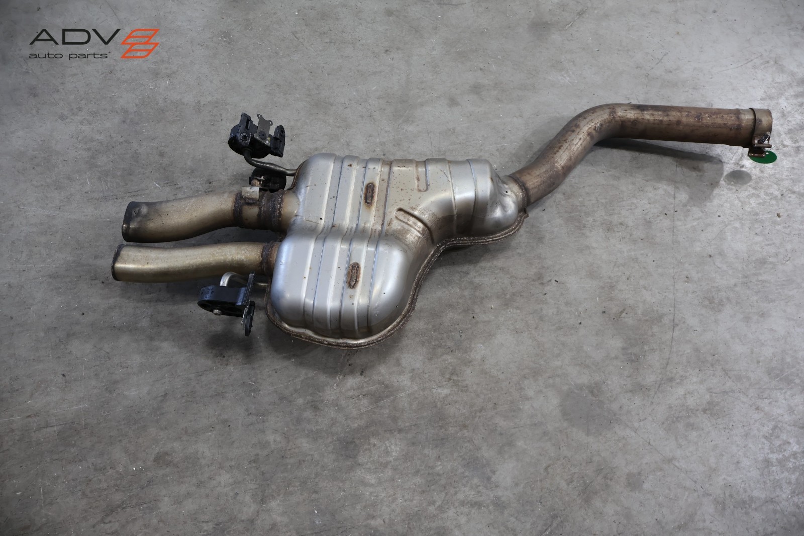 2006 - 2012 BENTLEY CONTINENTAL EXHAUST SYSTEM REAR RIGHT SIDE MUFFLER OEM