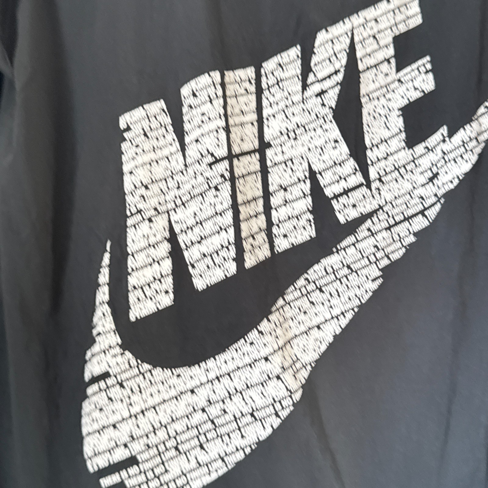 nike tshirt image 5
