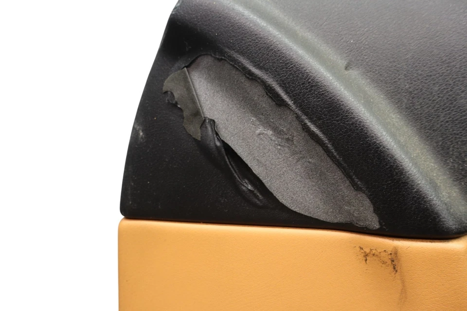 03-13 Maserati Quattroporte M139 Front Right Side Interior Door Panel OEM - Image 4 of 4