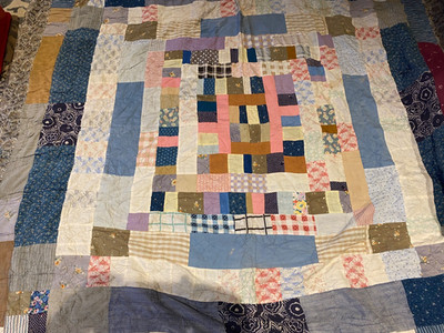 VINTAGE HANDGEFERTIGTE GROSSE PATCHWORK STEPPDECKE STEPPDECKE 200 CM X 178 CM