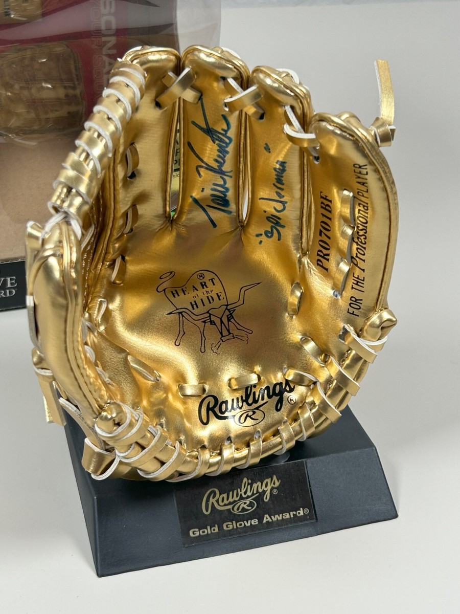 RARE Torii Hunter Signed Rawlings Mini Gold Glove Mitt COA