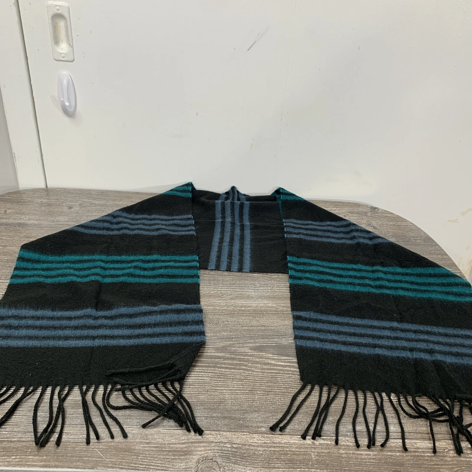Christian Dior Cashmaire   Foulard rayé bleu vert noir 11
