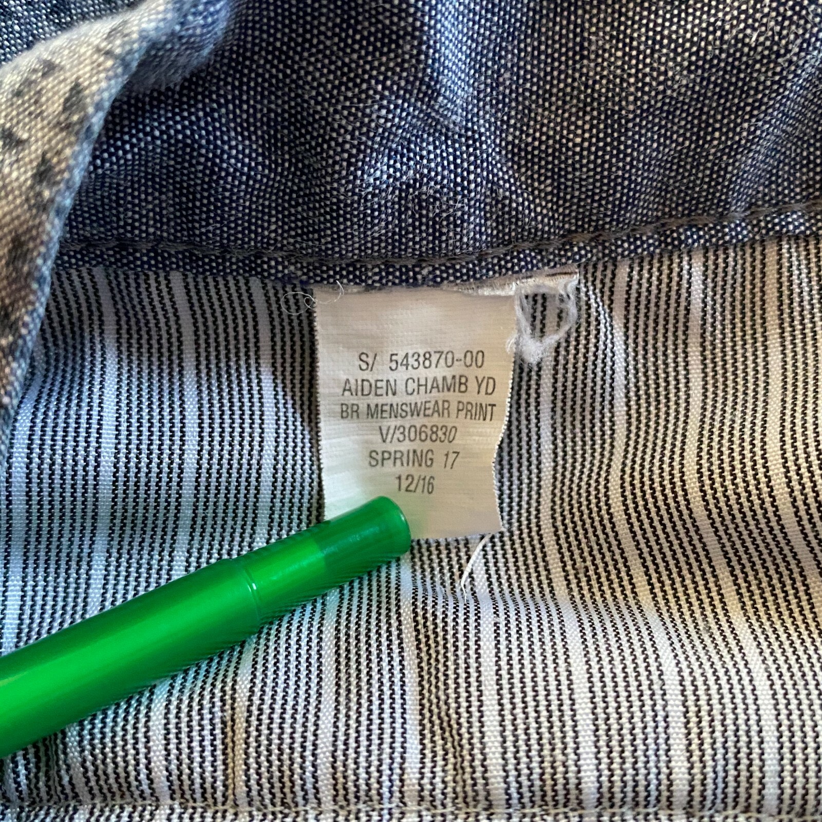 Banana Republic Factory Men 35 Aiden Chambray Pattern… Gem