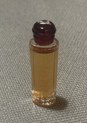 SOCIETY BURBERRYS WOMEN Eau De Parfum/Perfume.12/4mlSplashFULL MINI HARD to FIND