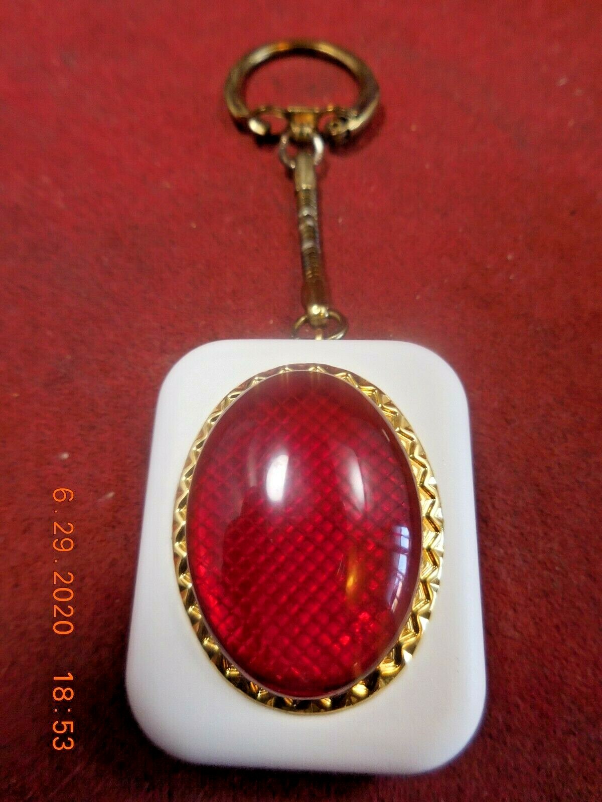 VINTAGE SANKYO MUSIC BOX KEYCHAIN RUBY RED JEWEL PLAYS "TOMORROW" (SEE