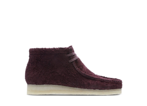 burgundy clarks wallabee