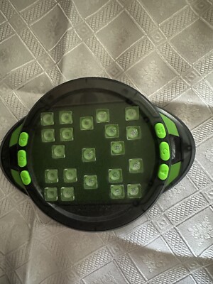 BRAINBOLT - Brain Teaser Light Up Memory Game by Educational Insight WORKS