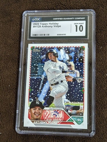 Anthony Volpe Becomes First Yankee Rookie to Win Gold Glove – Fantom