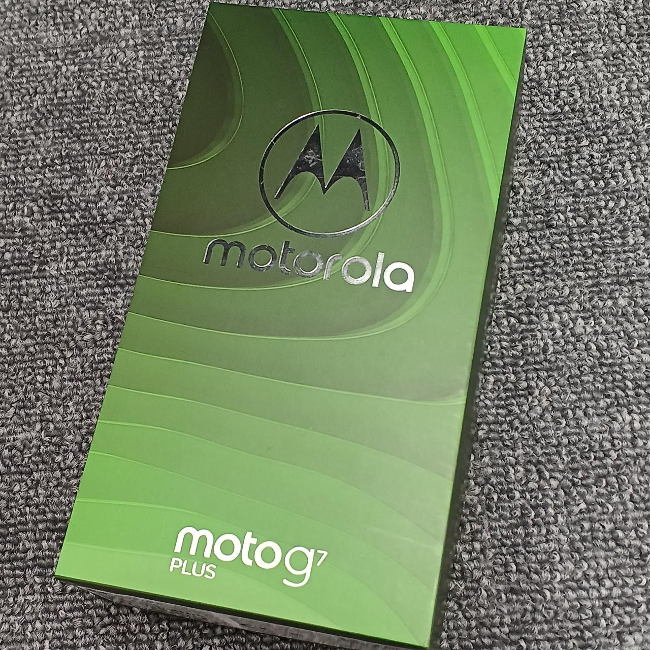 Smartphone model number  XT1965 3 MOTOROLA SIM free-image