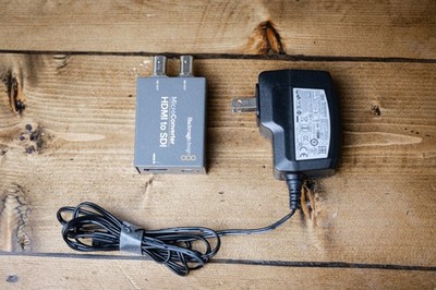 Blackmagic Design 105970  Micro Converter - with power supply