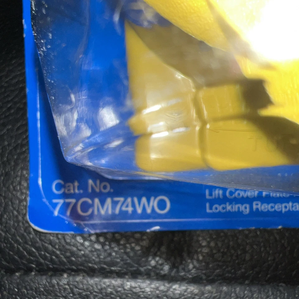 NEW Hubbell HBL77CM74WO, 50A Receptacle Weatherproof Cover - Image 3 of 4