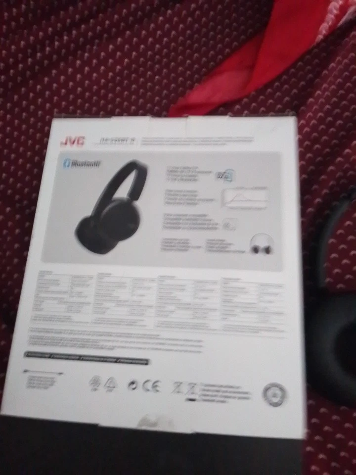 JVC HA-S35BT Wireless Bluetooth On-Ear Deep Bass Headphones - Black - Image 3 of 4