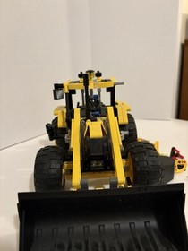 LEGO TECHNIC: Backhoe Loader (8069) Mostly Complete
