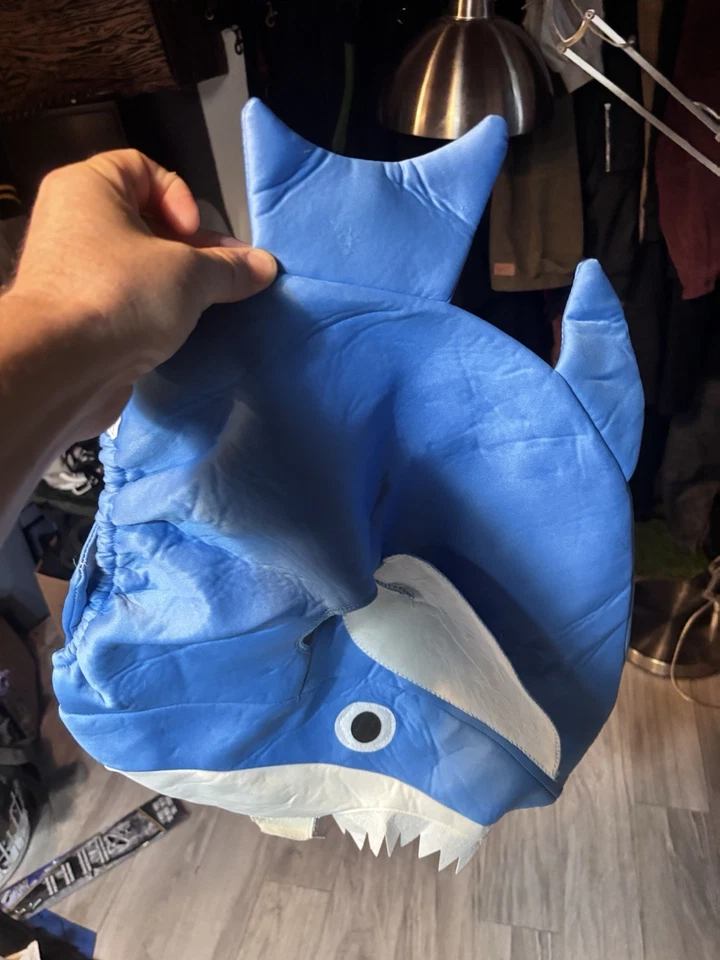 Bebé Tiburón Pinza el Tiburón Gran Tiburón Blanco Infantil Halloween Disfraz Foto 4 de 4