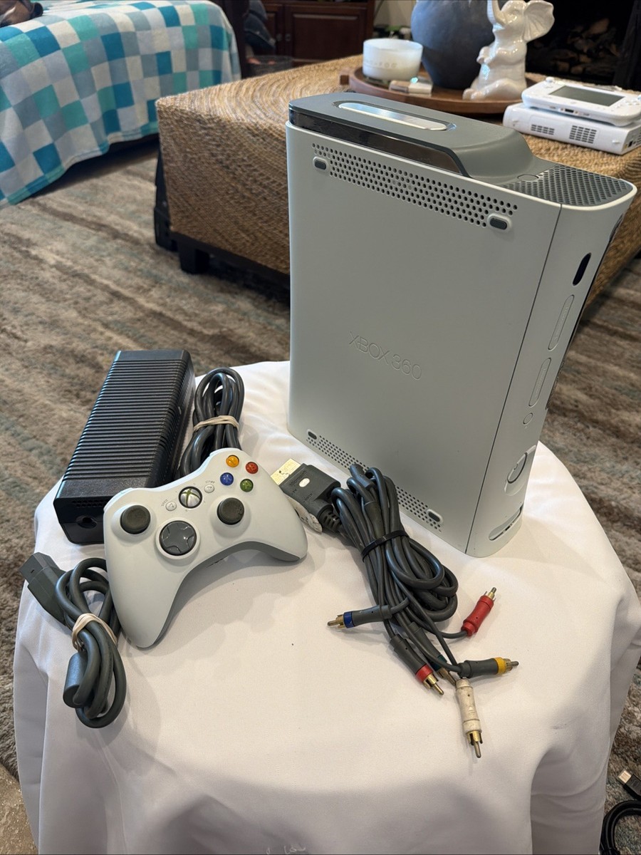 Microsoft Xbox 360 20GB OG Console Bundle OEM Controller Cords