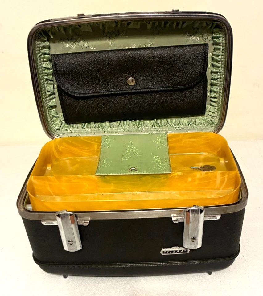 Estuche Tren Tiara American Tourister Vintage VER Bandeja Interior Verde Espejo Llave Foto 2 de 4