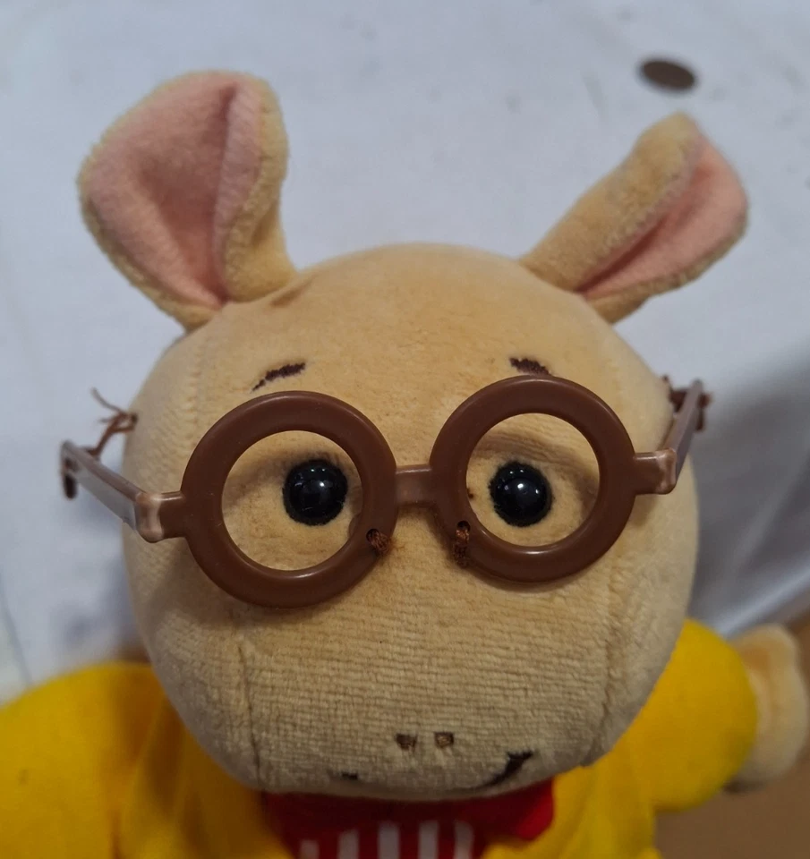 Boneca de Pelúcia Vintage 1995 Eden PBS Kids Hey Arthur Arthur 10" - Imagem 2 de 3