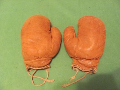 Vintage Pair of BENLEE (B-3) Kid's Leather Boxing Gloves.