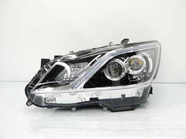 Toyota Genuine CROWN MAJESTA GWS214 AWS215 Headlight Lights Lamps