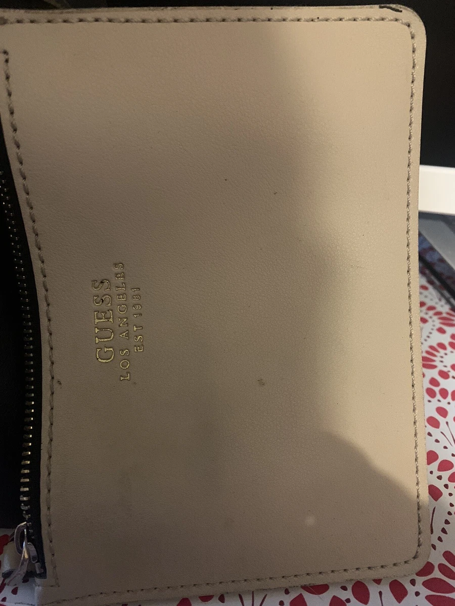 Guess 1981 hotsell wallet price