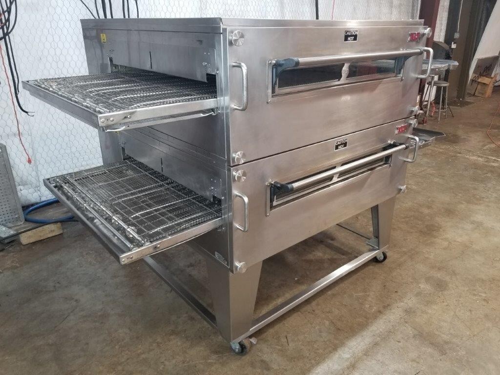 XLT 3855 Natural Gas Double Stack Pizza Conveyor Ovens** Video Demo