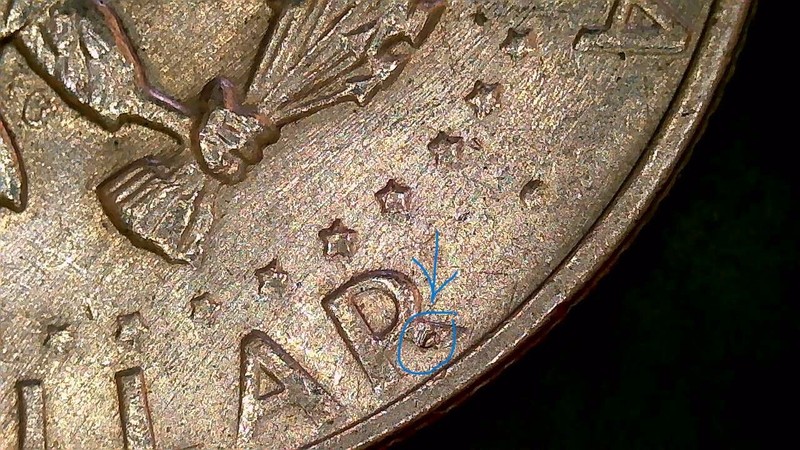 1977 D Kennedy Half Dollar .. Die Chip on Letter "R" ..