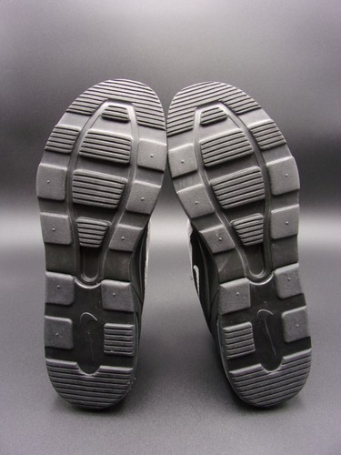 Scarpe Nike Air Max Uomo 10 Motion 2 CT1103 001 Nero Bianco Oro Metallizzato - Foto 6 di 10