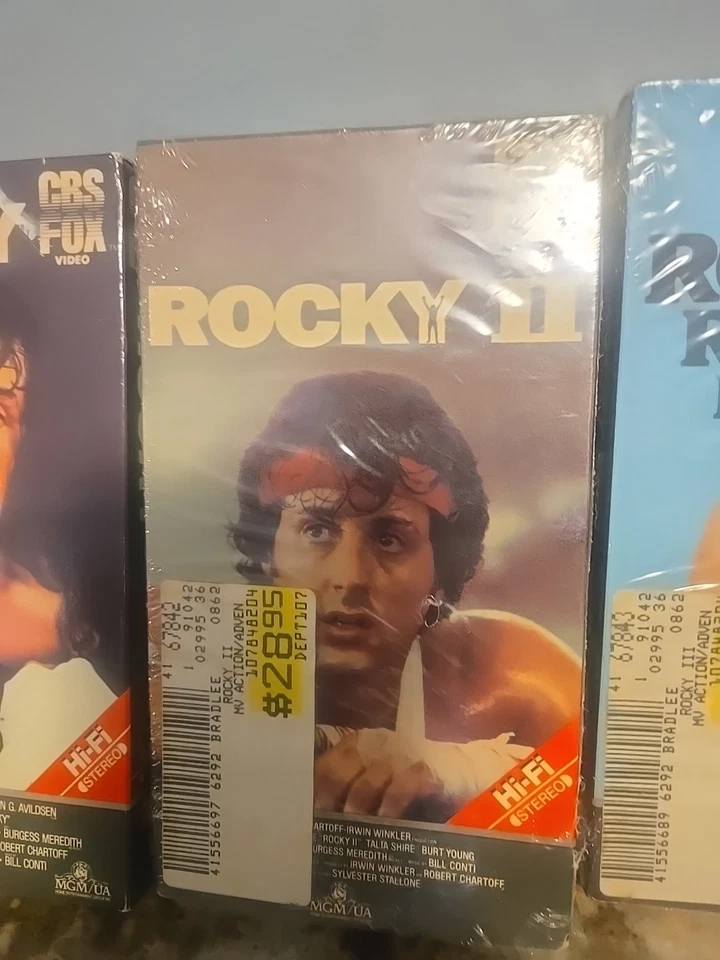 ROCKY I II III IV VHS Original Tag Real Seal See Pics 1 2 3 4 Vintage - Imagem 4 de 4