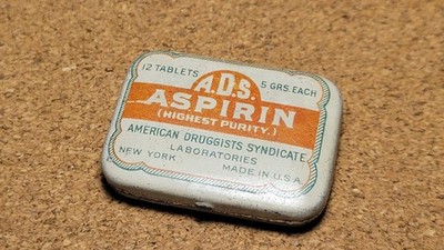 Vintage ADS American Druggist Syndicate Aspirin Pills Medical Drug Empty Tin 