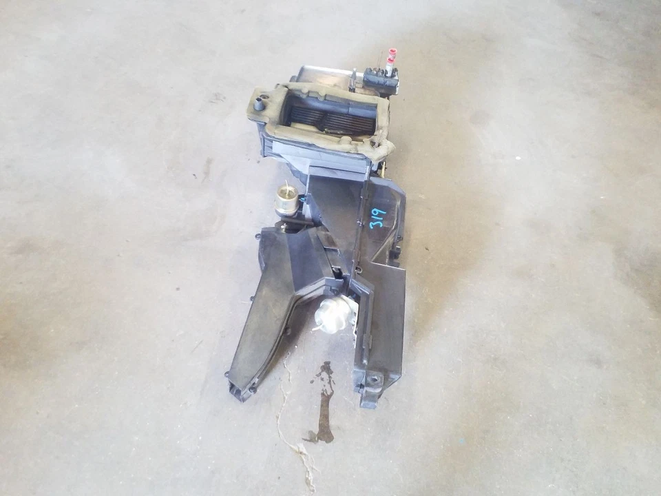 Carcaça de aquecedor atrás do painel | Compatível com Ford F150 F250 F350 Bronco 1992-1994 - Imagem 2 de 4