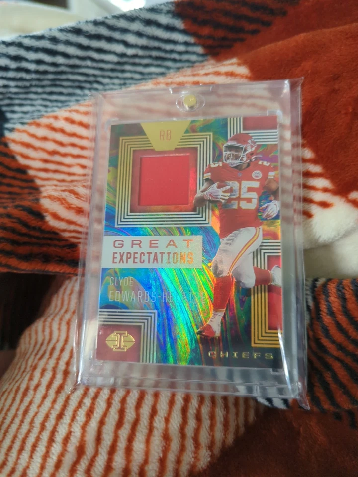 2020 Panini Illusions - Relics Clyde Edwards-Helaire #GE11 (MEM, RC) - Image 2 of 4