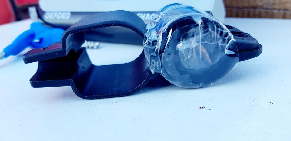 D Lock Oxford Shackle 12 Bike U Lock Motorbike Lock 🚲Cycle Lock 3 Key & Bracket - Image 3 of 4