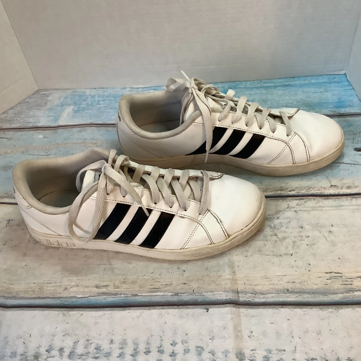 Adidas Neo Women s Size 9.5 Tennis Shoes White eBay