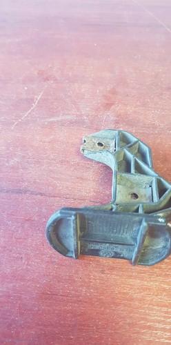 Original BMW E39 Stoßstangenhalter Ansaugstutzen vorne links 8159361